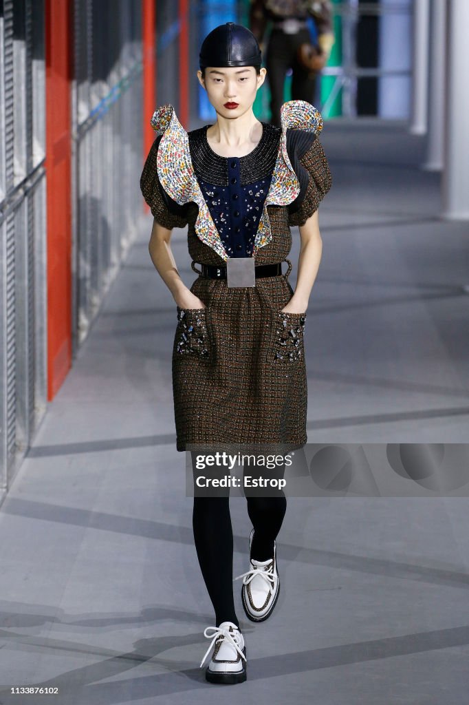 Louis Vuitton : Runway - Paris Fashion Week Womenswear Fall/Winter 2019/2020