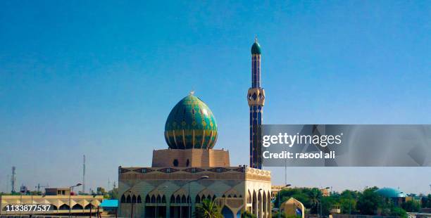 mosque haj benuah - baghdad cityscape stock pictures, royalty-free photos & images