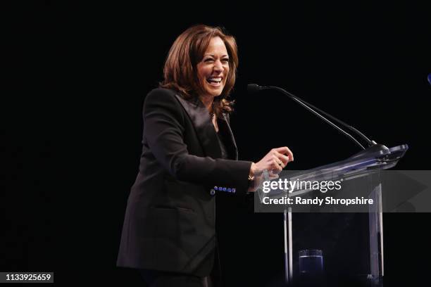 Senator Harris 646 Jw Harris Photos & High Res Pictures - Getty Images
