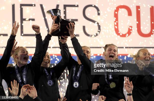 England celebrates winning the SheBelieves Cup at Raymond James Stadium on March 05, 2019 in Tampa, Florida.
