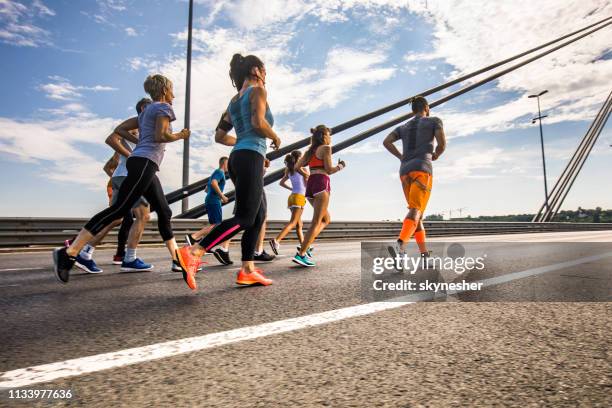 People Racing Running 25,823 Running Road Race Stock Photos, High-Res Pictures, and Images ...
