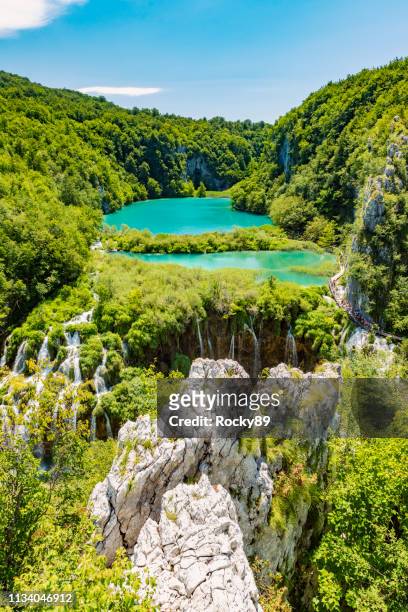 plitvicer wasserfälle, plitvicka jezera, nationalpark, kroatien - plitvicka jezera croatia stock-fotos und bilder