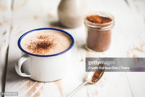 hot chocolate still life close up - cinnamon fotografías e imágenes de stock