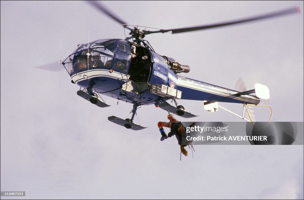 Climbing accident on Mont Blanc and rescue operation On August 1st, 1986 In France