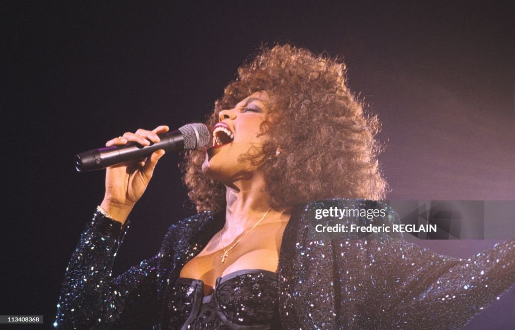 Whitney Houston Performs In Paris Bercy On May 18th, 1988 In Paris,France