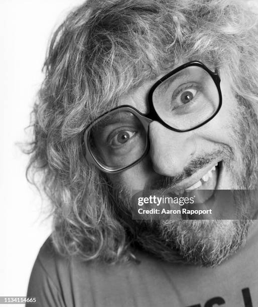 Writer and funny man Bruce Vilanch poses for a portrait in December 1985 in Los Angeles, California.