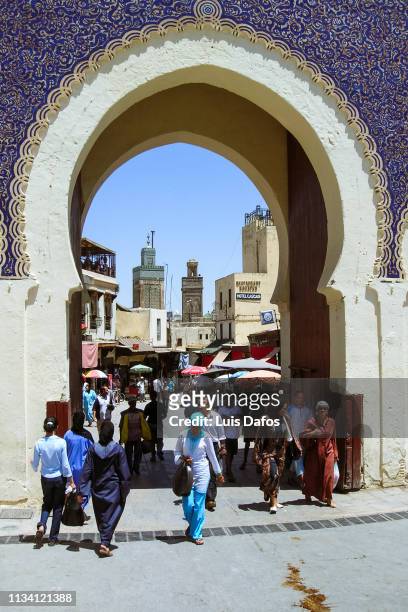 fez, bab boujeloud city gate - bab boujeloud stock pictures, royalty-free photos & images