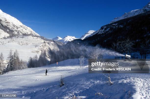 Illustration: Val Cenis On January 1St, 1998 - In Val-Cenis,France