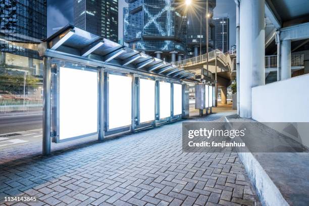 blank billboards at bus stop - billboard 2017 stock-fotos und bilder