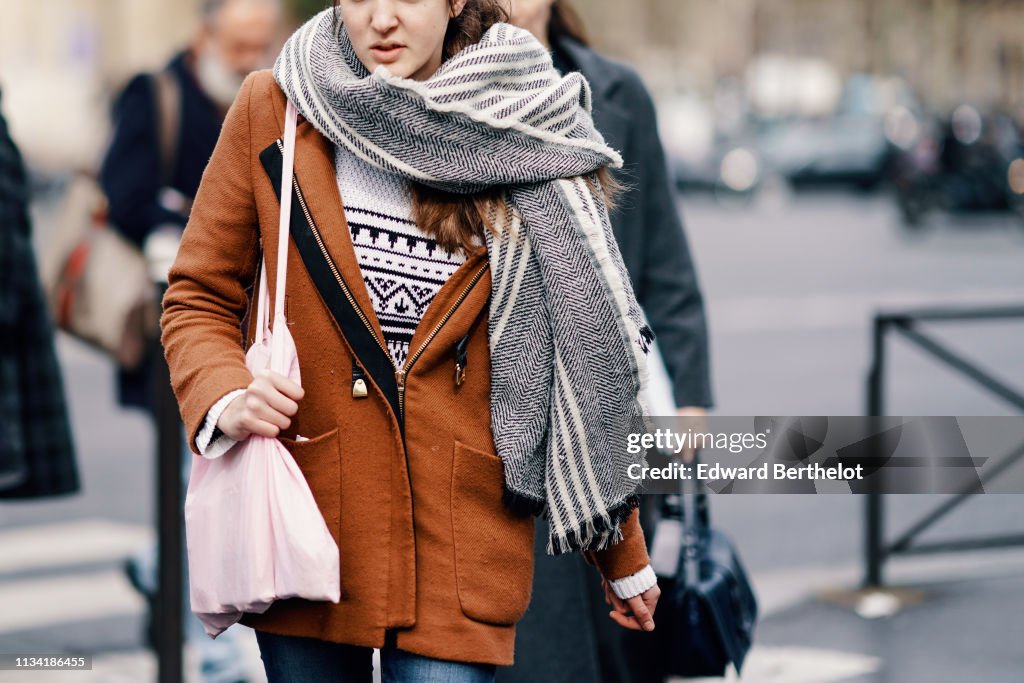 Street Style - Paris Fashion Week Womenswear Fall/Winter 2019/2020 : Day Nine