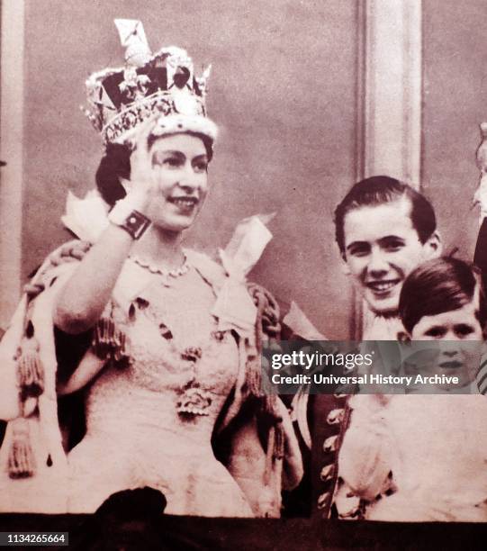 Buckingham Palace balcony. Coronation day 1953. The Queen and Prince Charles.