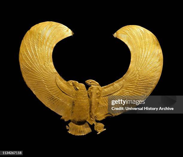 Replica gold pectoral in the shape of a vulture. From the Tomb of King Tutankhamen. Howard Carter . British archaeologist and Egyptologist who became...