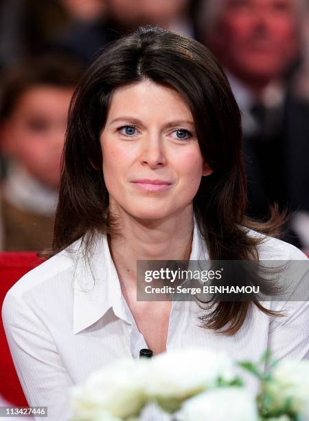 'Vivement Dimanche' Tv Show In Paris, France On February 11, 2009 - Magali Lunel