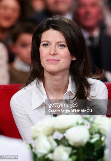 'Vivement Dimanche' Tv Show In Paris, France On February 11, 2009 - Magali Lunel