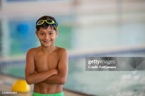happy swimmer - aquafit stock pictures, royalty-free photos & images