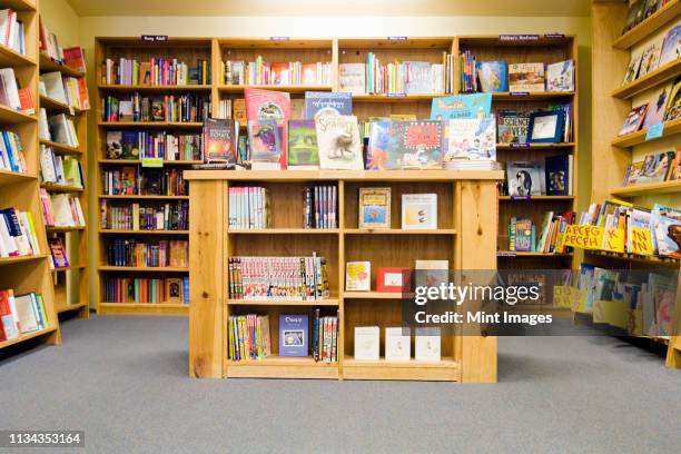 bookstore - book shop 個照片及圖片檔