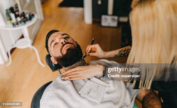 Baber Rait Barber Woman Photos and Premium High Res Pictures - Getty Images