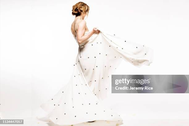 model in evening gown - woman in maxi dress stock pictures, royalty-free photos & images