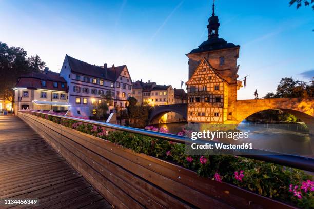 germany, bavaria, bamberg, old town hall, obere bruecke and regnitz river at dusk - bamberg stock pictures, royalty-free photos & images