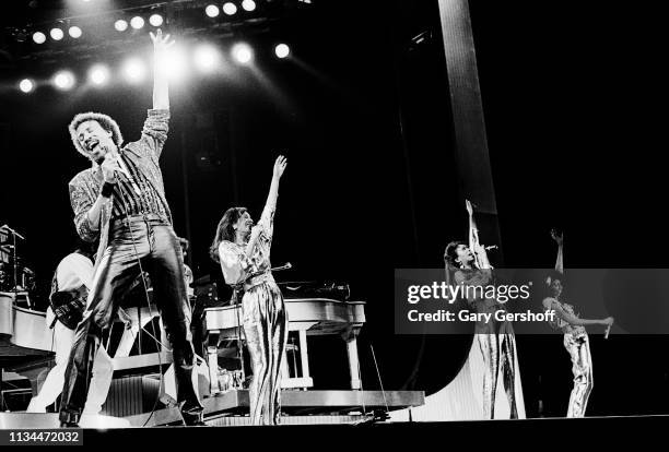 American Pop and R&B musician Lionel Richie performs performs, with the Pointer Sisters, onstage at Radio City Music Hall, New York, New York,...