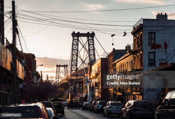 williamsburg bridge, williamsburg, brooklyn, new york, usa - brooklyn new york stockfoto's en -beelden