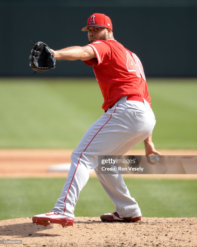 Los Angeles Angels v Chicago White Sox