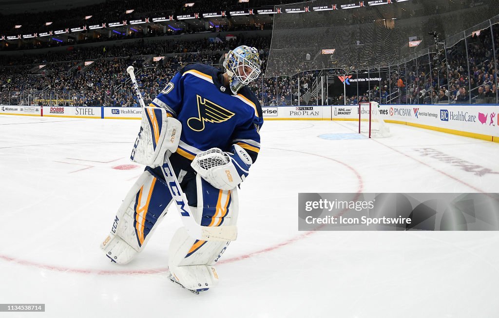 NHL: APR 01 Avalanche at Blues