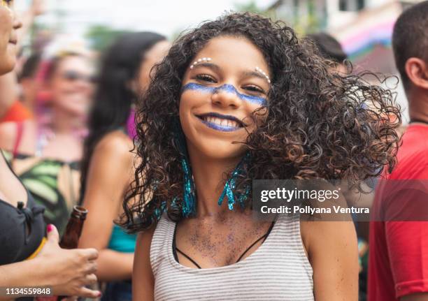 girl enjoying carnival in the streets of olinda - carnaval stock pictures, royalty-free photos & images