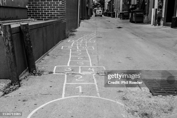 hop scotch - hopscotch stock pictures, royalty-free photos & images