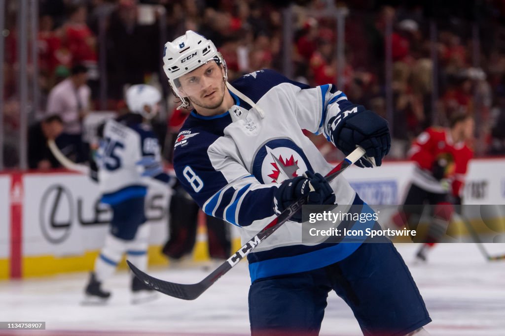 NHL: APR 01 Jets at Blackhawks