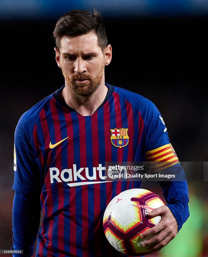 Lionel Messi of FC Barcelona before a free kick during the La Liga