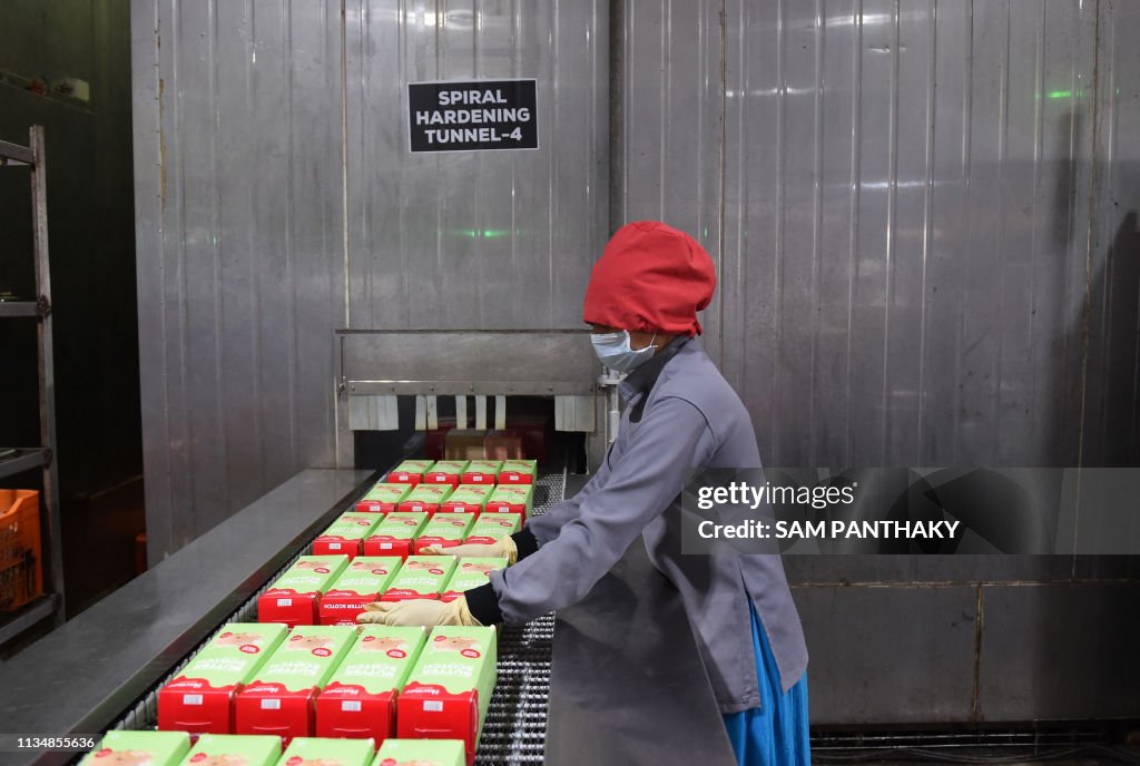 INDIA-SKOREA-ECONOMY-LABOUR