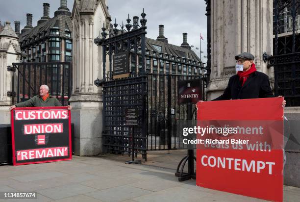 As Prime Minister Theresa May again meets opposition Labour leader Jreemy Corbyn in an attempt to break the deadlock in parliament of Brexit, a...