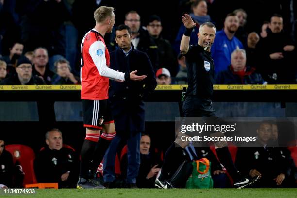 Nicolai Jorgensen of Feyenoord, referee Bjorn Kuipers during the Dutch Eredivisie match between Feyenoord v SC Heerenveen at the Stadium Feijenoord...