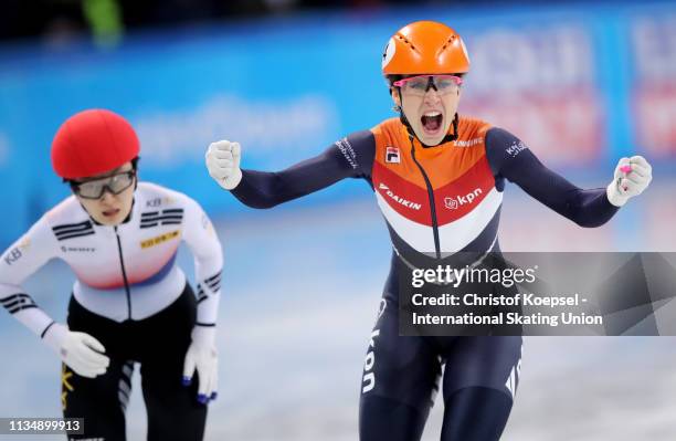 Suzanne Schulting of Netherlands celebrates winning the ladies 1000 meter final A against Choi Min Jeong of Republic of Korea during the ISU World...