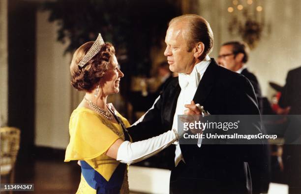 Gerald Ford 38th President of the United States 1974-1977, dancing with Queen Elizabeth II at the ball at the White House, Washington, during the...