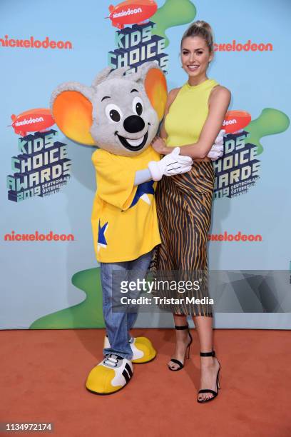 Lena Gercke attends the Nickelodeon Kids Choice Awards on April 4, 2019 in Rust, Germany.