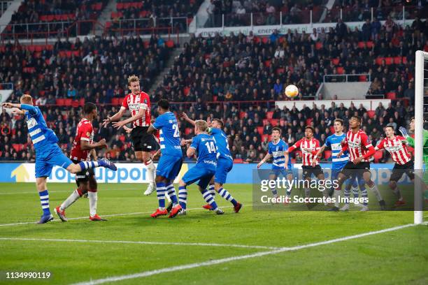 Luuk de Jong of PSV, Darryl Lachman of PEC Zwolle, Zian Flemming of PEC Zwolle, Bram van Polen of PEC Zwolle, Cody Gakpo of PSV, Mickey van der Hart...