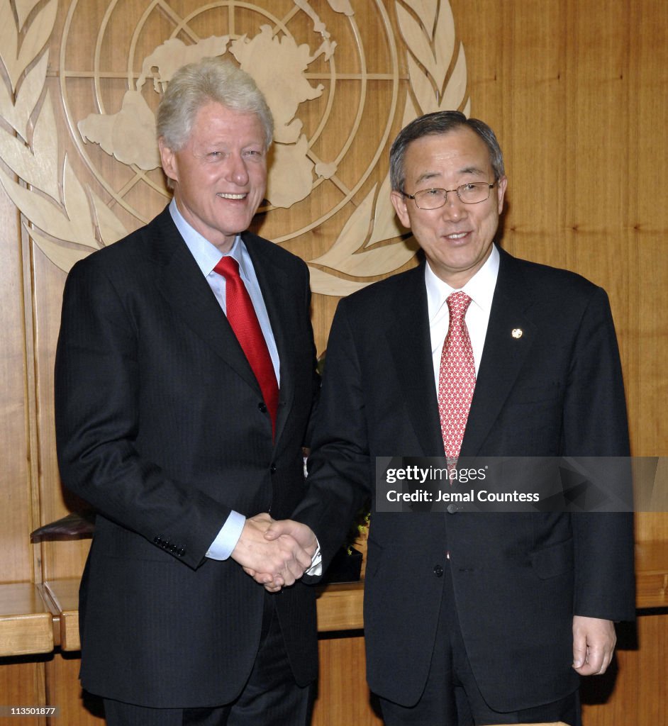 Former U.S. President William Jefferson Clinton Meets with UN Secretary General Ban-Ki Moon - April 12, 2007