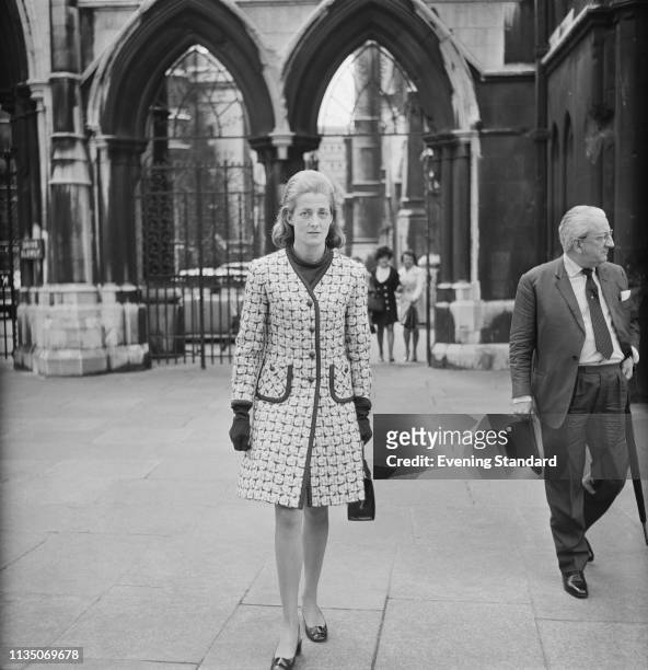 Frances Shand Kydd leaving the Royal Courts of Justice following her divorce from her first husband, London, UK, 15th April 1969.
