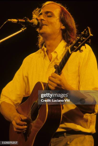 Singer-songwriter James Taylor, Nashville, United States, 1982.