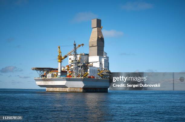 Oil Rig Protection Vessels 413 Oil Rig Support Vessel Stock Photos, High-Res Pictures, and Images ...