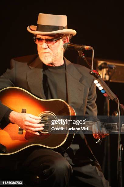 Italian singer-songwriter Francesco De Gregori performs in Rome, Italy, 2014.