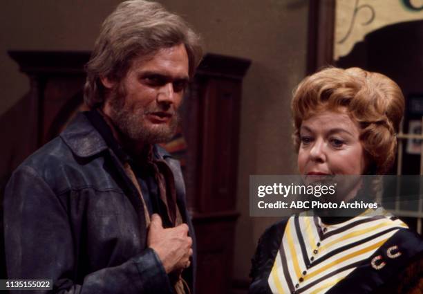 Roger Davis, Ida Lupino appearing in the Disney General Entertainment Content via Getty Images tv series 'Alias Smith and Jones'.