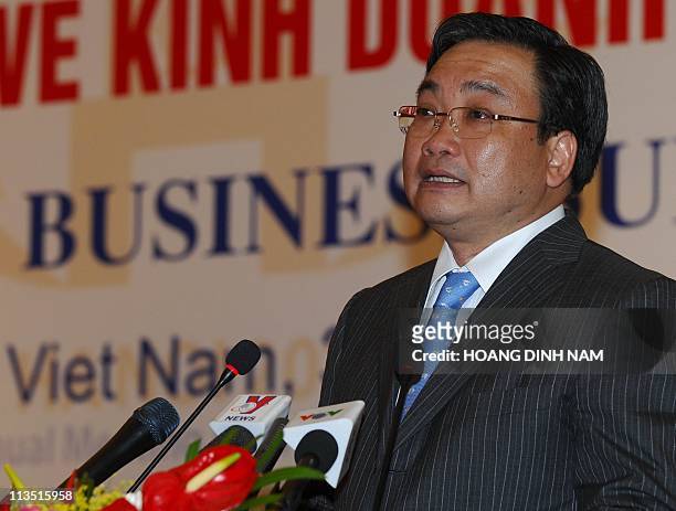 Vietnamese Deputy Prime Minister Hoang Trung Hai addresses the Vietnam Business Forum held in Hanoi on May 3, 2011 on the sideline of the Asian...