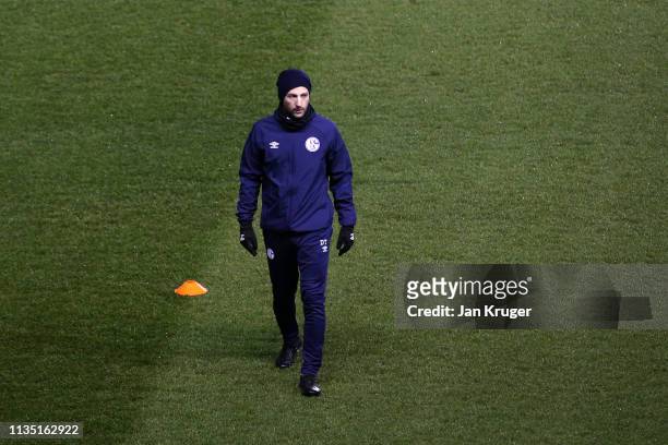 Domenico Tedesco, Manager of FC Schalke 04 looks on during a training session ahead of their UEFA Champions League Round of 16 second leg match...