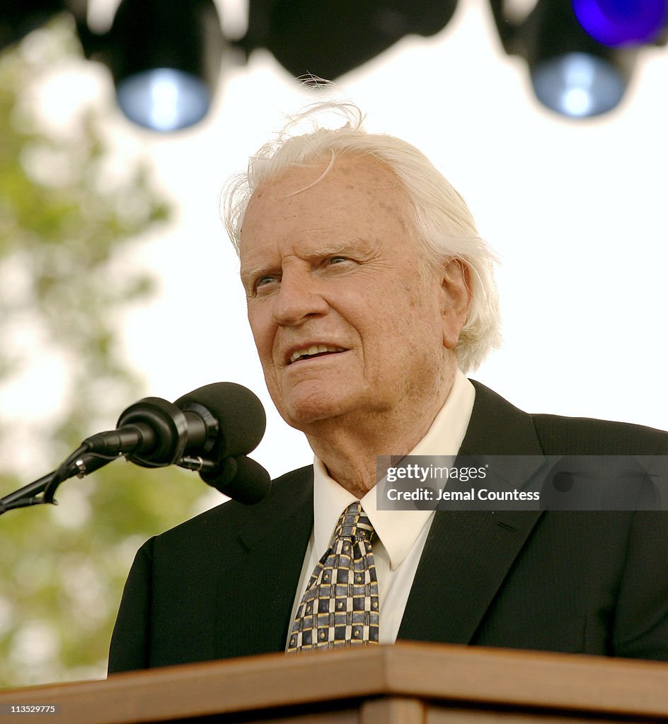 Billy Graham's Farewell Message of his Last Crusade