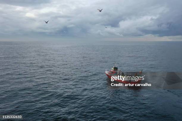 fishing boat - fischkutter stock-fotos und bilder