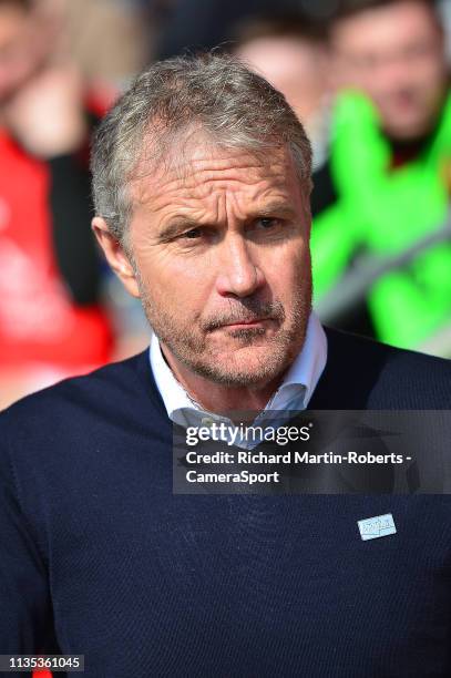 Southend United manager Kevin Bond looks on during the Sky Bet League One match between Fleetwood Town and Southend United at Highbury Stadium on...