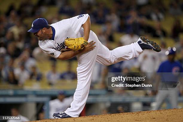 Closer Jonathan Broxton of the Los Angeles Dodgers throws a pitch in the ninth inning against the Chicago Cubs on May 2, 2011 at Dodger Stadium in...